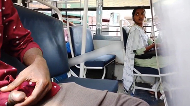 Daring Horny Guy – Flash Dick Inside Public Bus Viral Porn